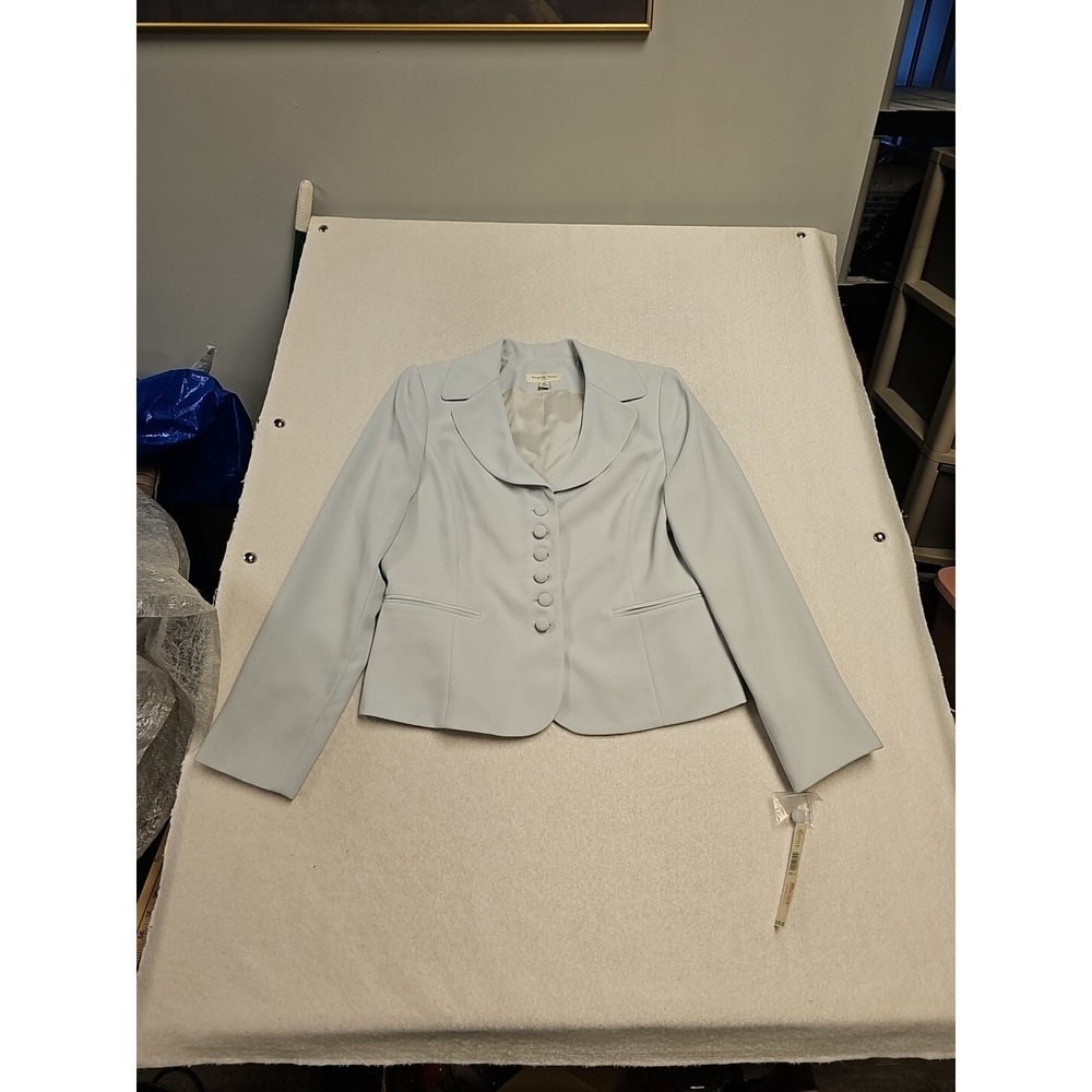 AMANDA SMITH SUITS Baby Blue Shpulder Pads Blazer Size 12 Spring Has Sprung NWT